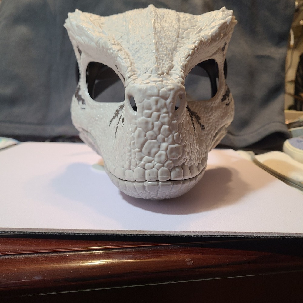 Jurassic World Epic Evolution Chaos Theory Atrociraptor Dinosaur Mask With Sound